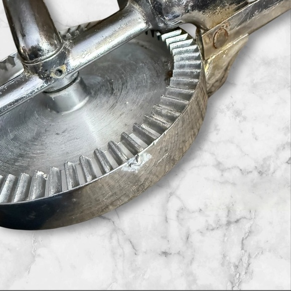 Vintage "Flint Best” By Ekco Hand Mixer 12” - Picture 5 of 5